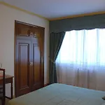 America Hotel 2*