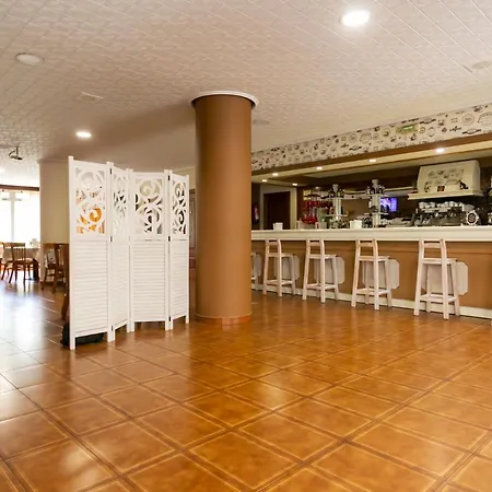 America Hotel 2*