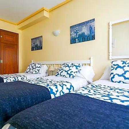 America Hotel 2*