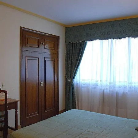 America Hotel 2*