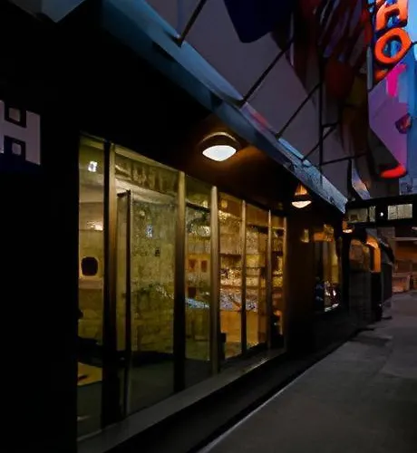 America Otel 2*